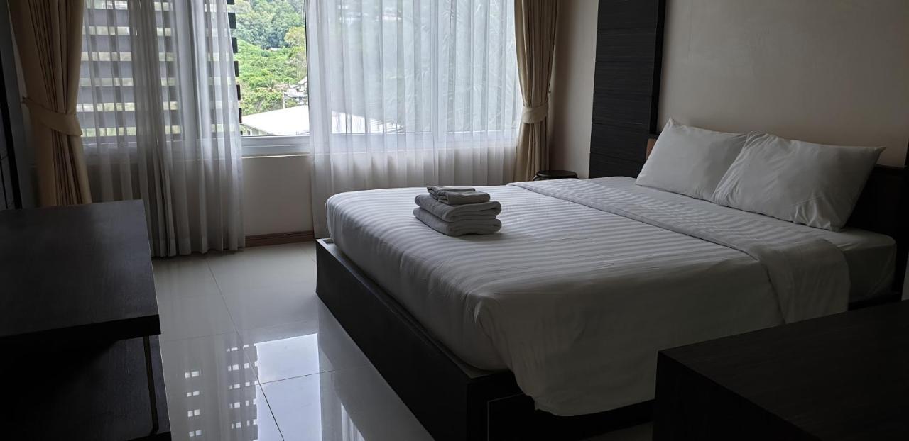The Baycliff Residences Patong Extérieur photo