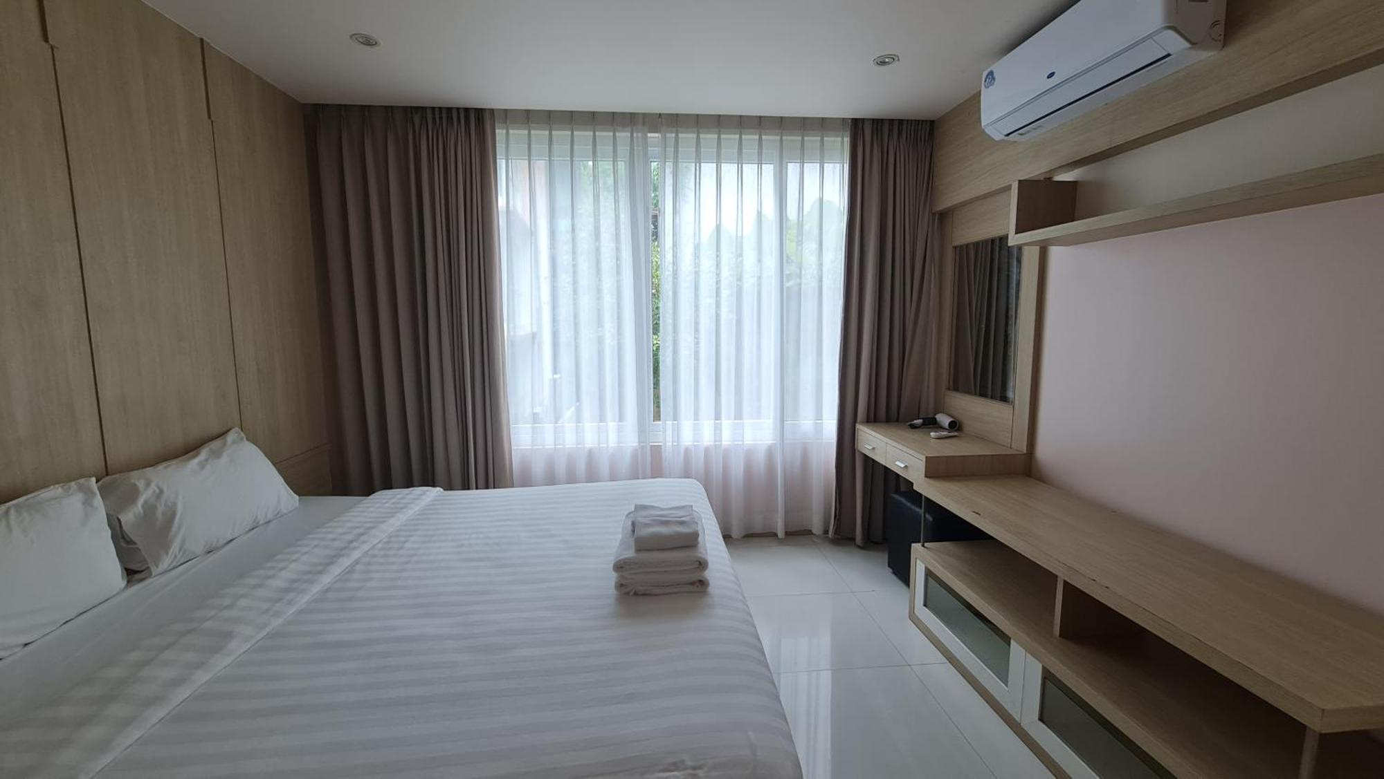 The Baycliff Residences Patong Extérieur photo