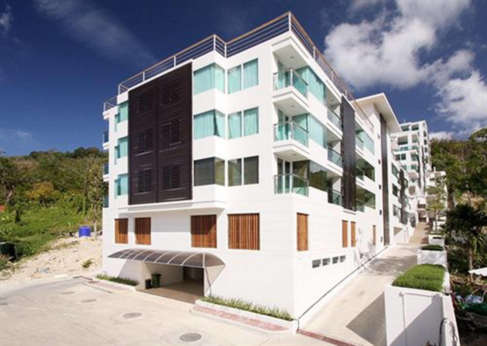 The Baycliff Residences Patong Extérieur photo